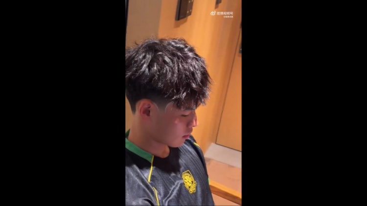 国安18岁左后卫邓捷夫抵达法国，驰援U19国青土伦杯