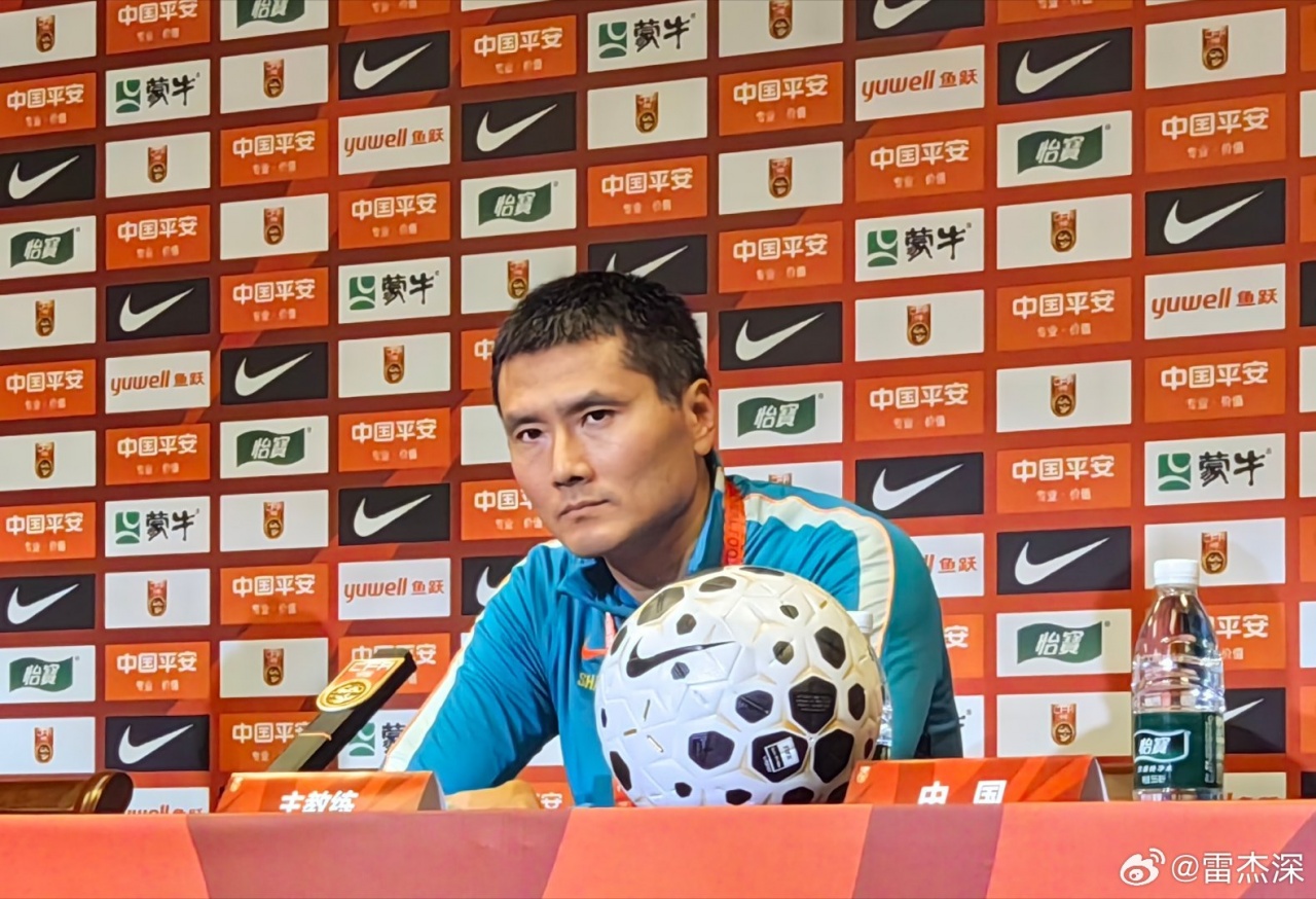 邵佳一主场首秀0-0闷平泰国：过程占优却欠运气，王钰栋成亮点